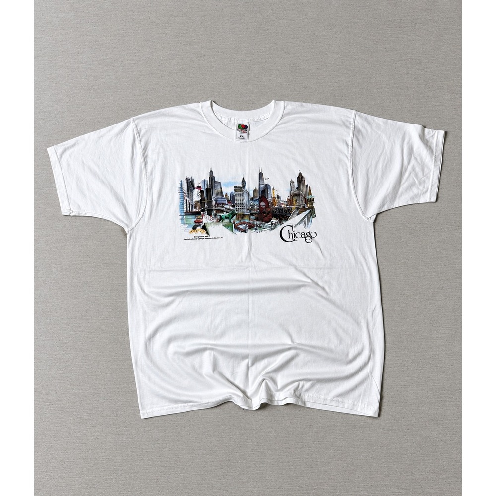 Chicago Skyline T-Shirt Men's XXL White Fruit of the Loom City Graphic Tee